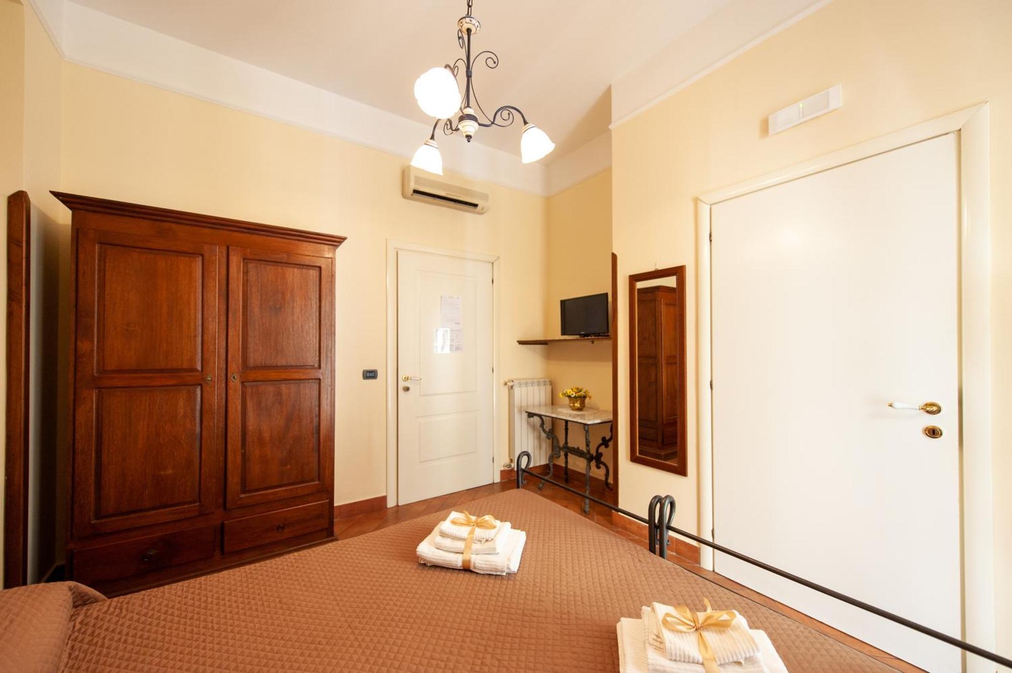 B&B Conte Cavour Nápoles Exterior foto